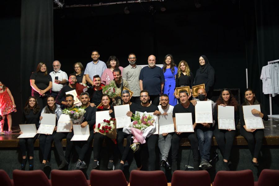 أكاديمية فرينج الناصرة تحتفل بتخريج الفوج الثاني من طلابها وعرض مسرحيتهم الأولى